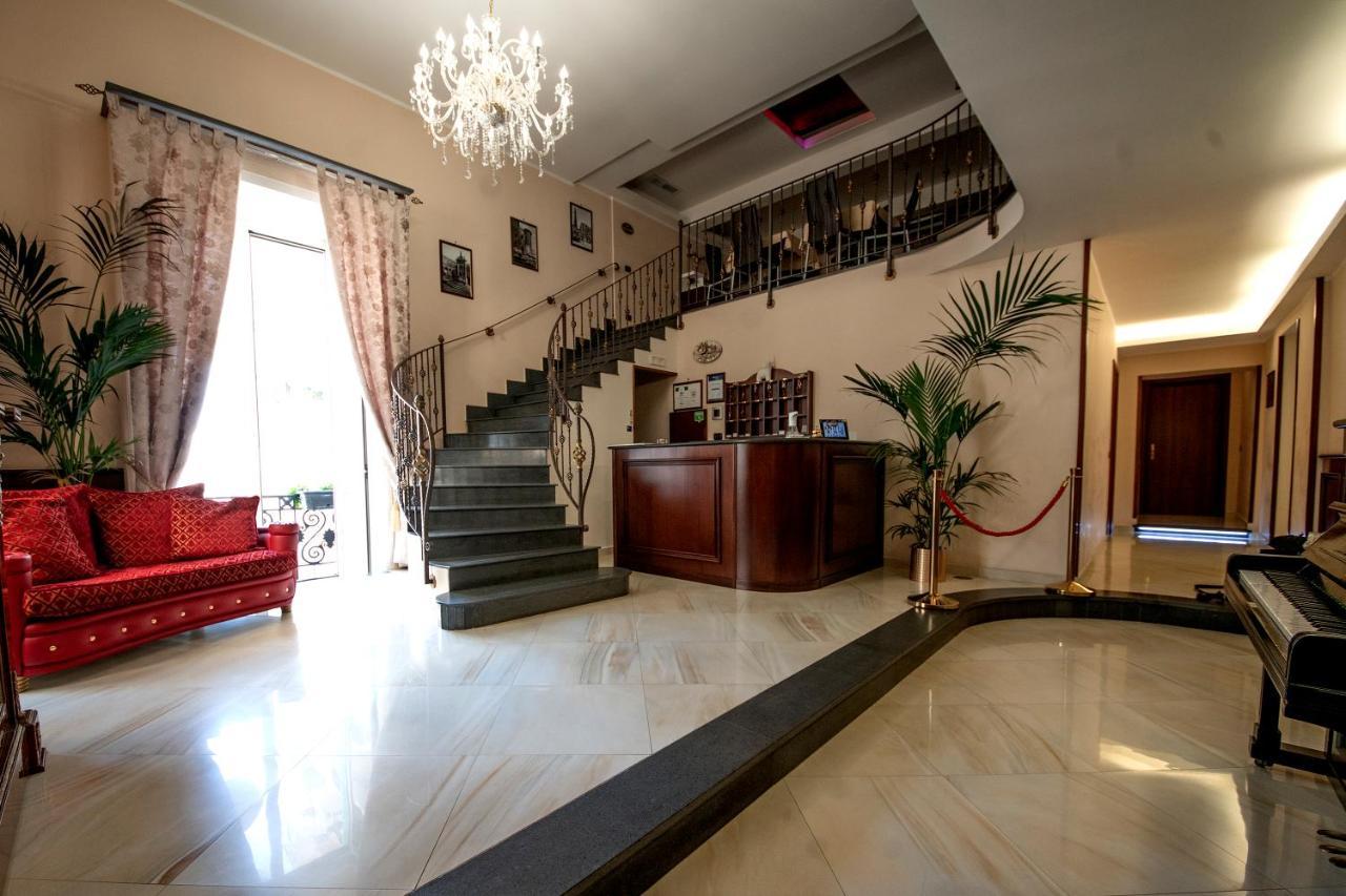 Hotel Lanfipe Palace Neapel Exteriör bild